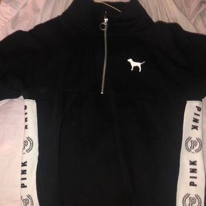 black pullover quester zip